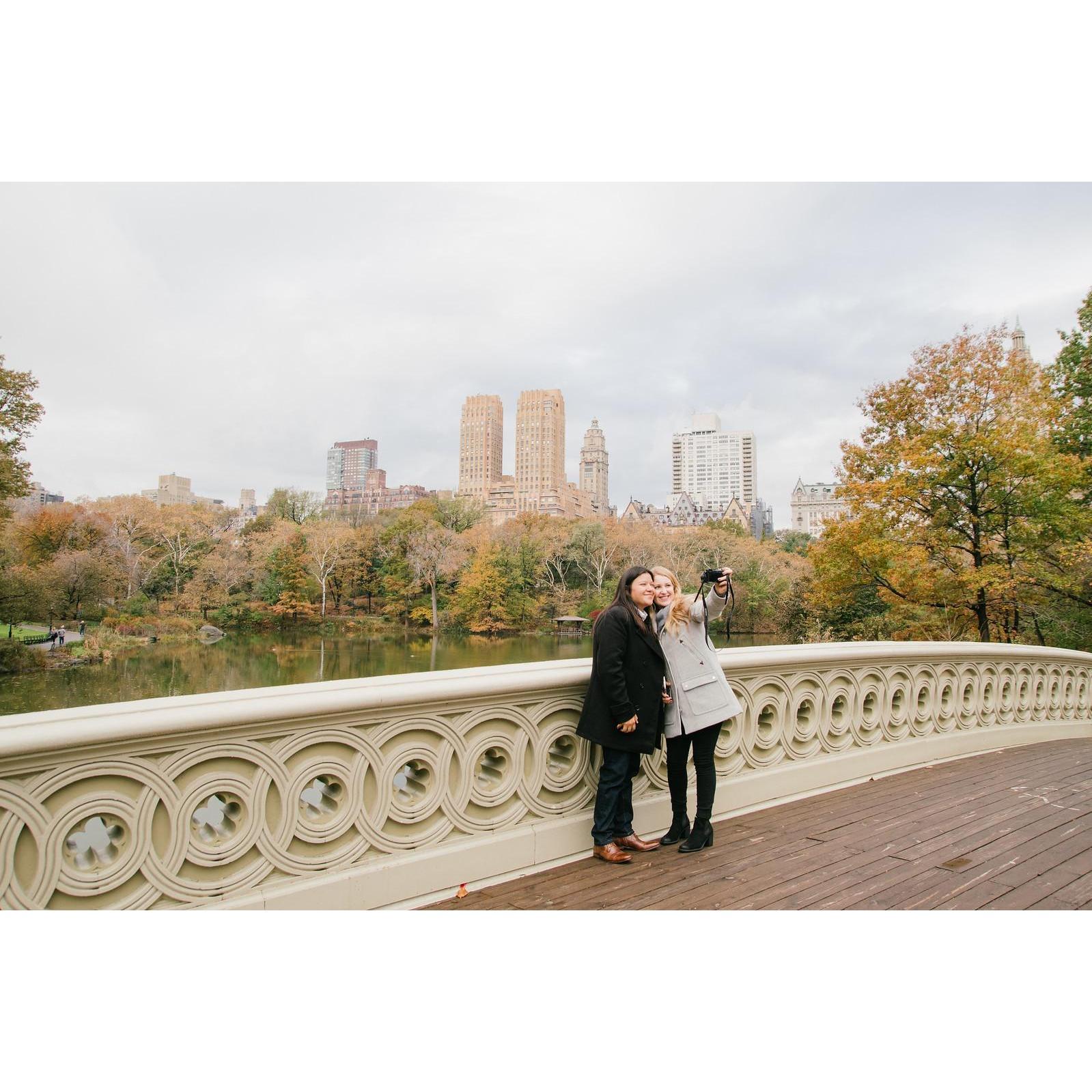 This selfie was the cue to the "Flytographer" April had hired to let her know the moment was about to happen. Alexis had no idea!!