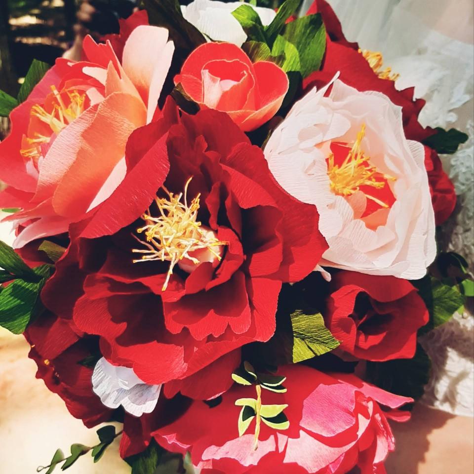 This beautiful bouquet was hand maid by sister of the bride and Maid of Honor, Mary Farnsworth.