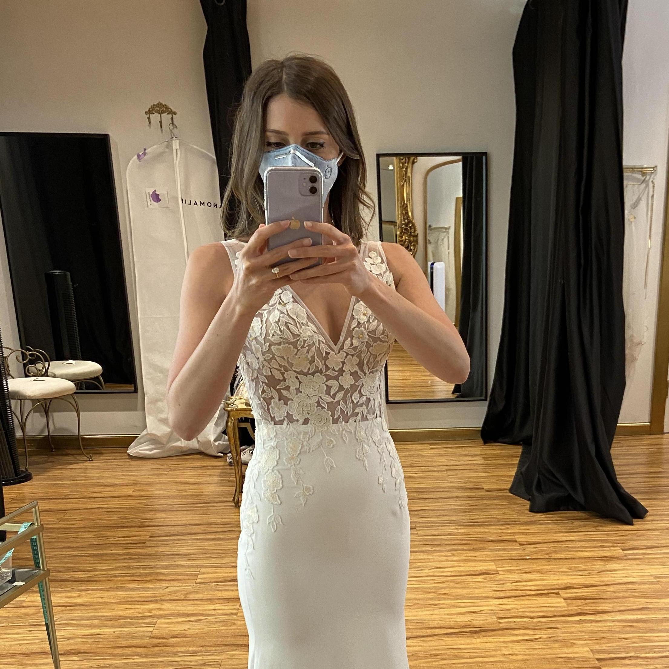 Jaclyn's tailor agreed to open briefly so she could go pick her dress up