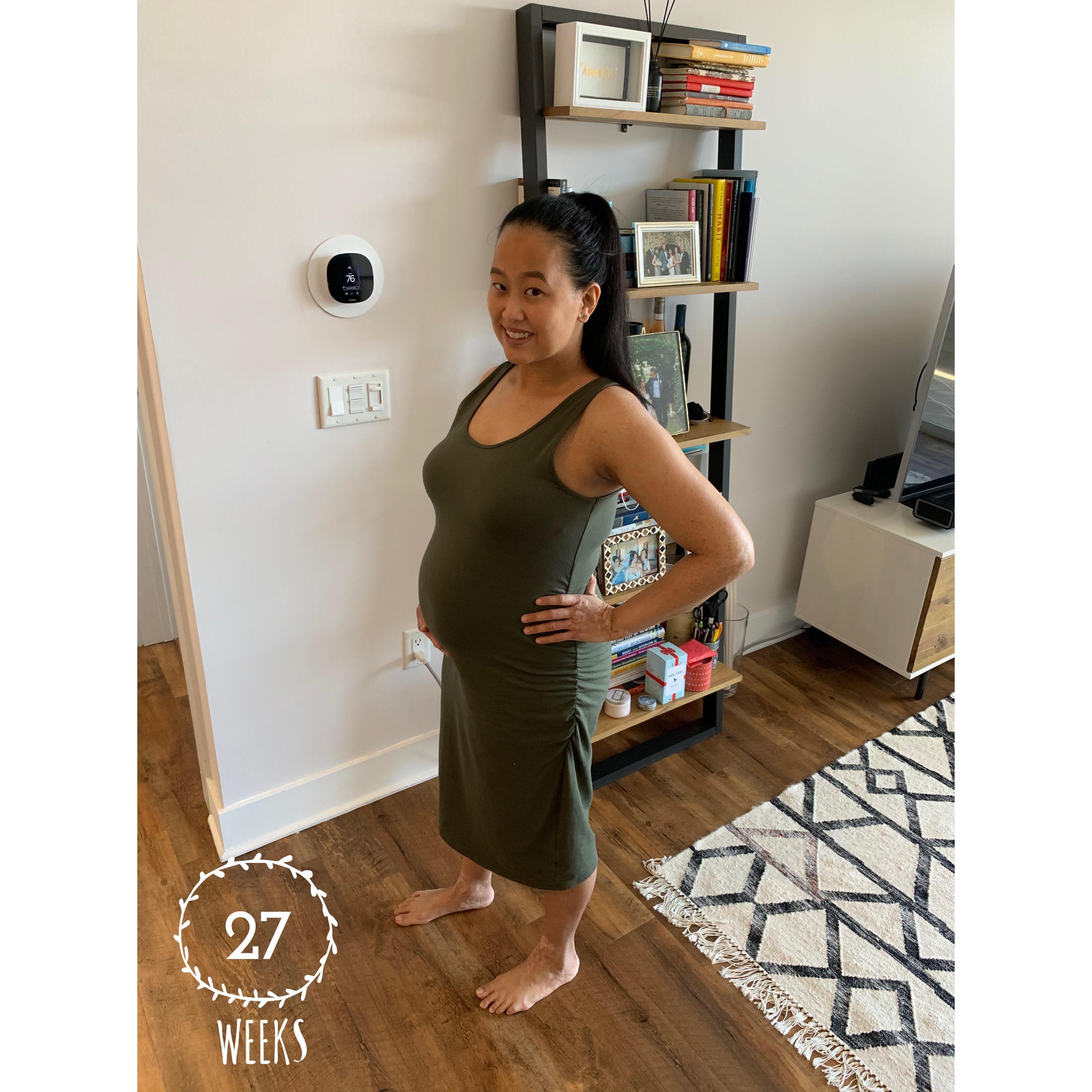 At 27 weeks, the baby is the size of a cabbage!