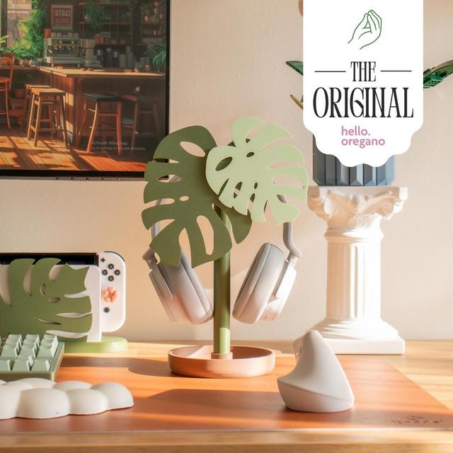 Monstera Headphone Stand- Elevate Your Desk Setup with Some Charm