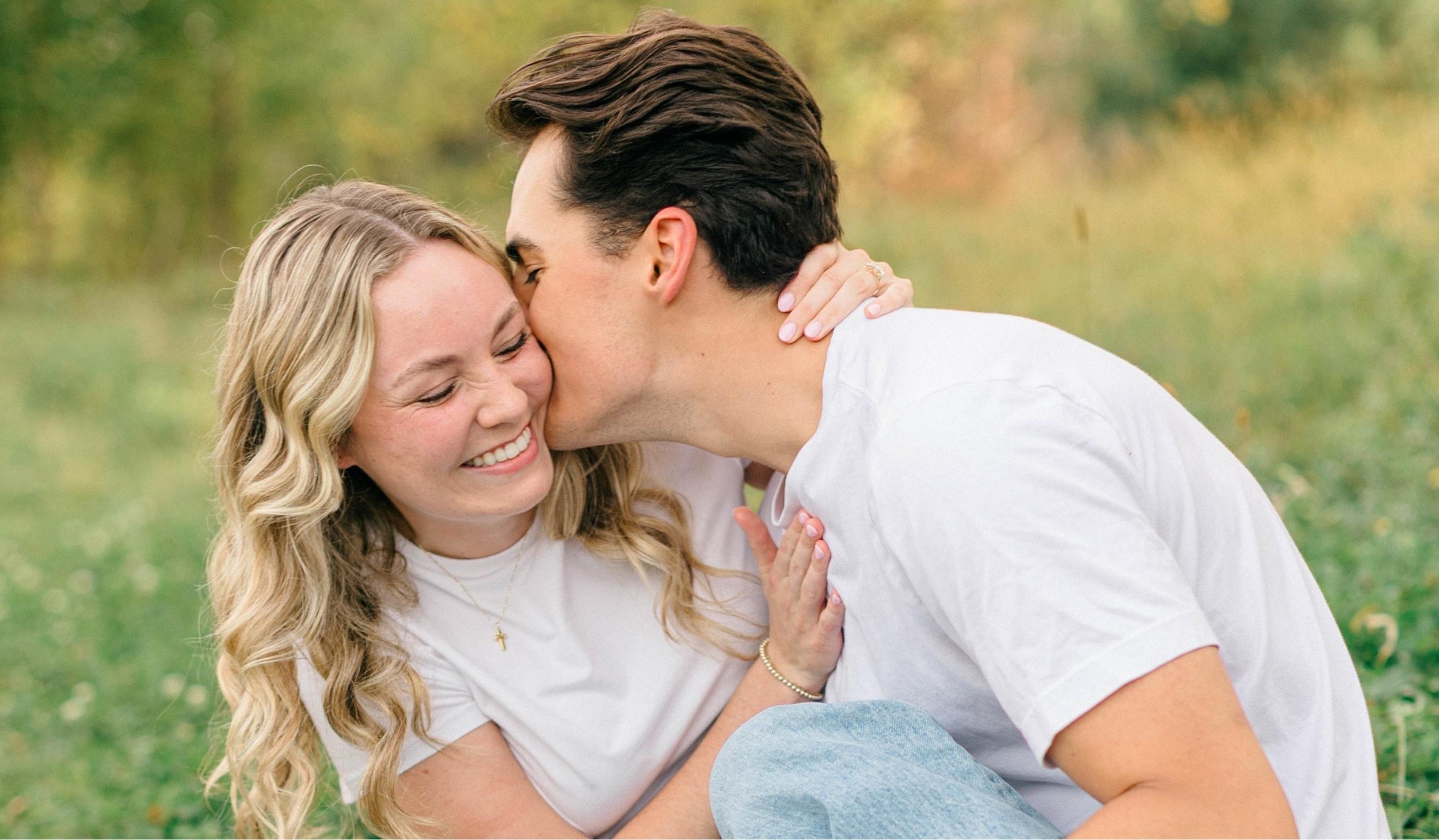 The Wedding Website of Sarah Lindsay and Luke Kubicek