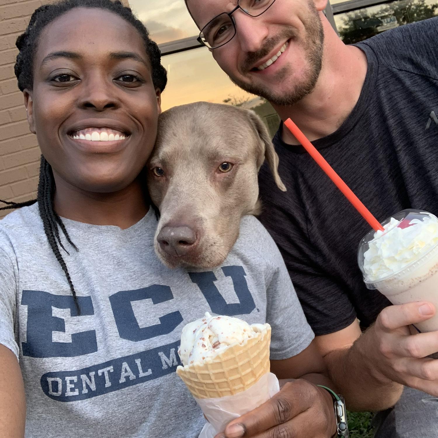 One of our favorite guilt-free pleasures: A stop at Simply Natural Creamery (with Zeus included of course!) 📍Greenville, NC