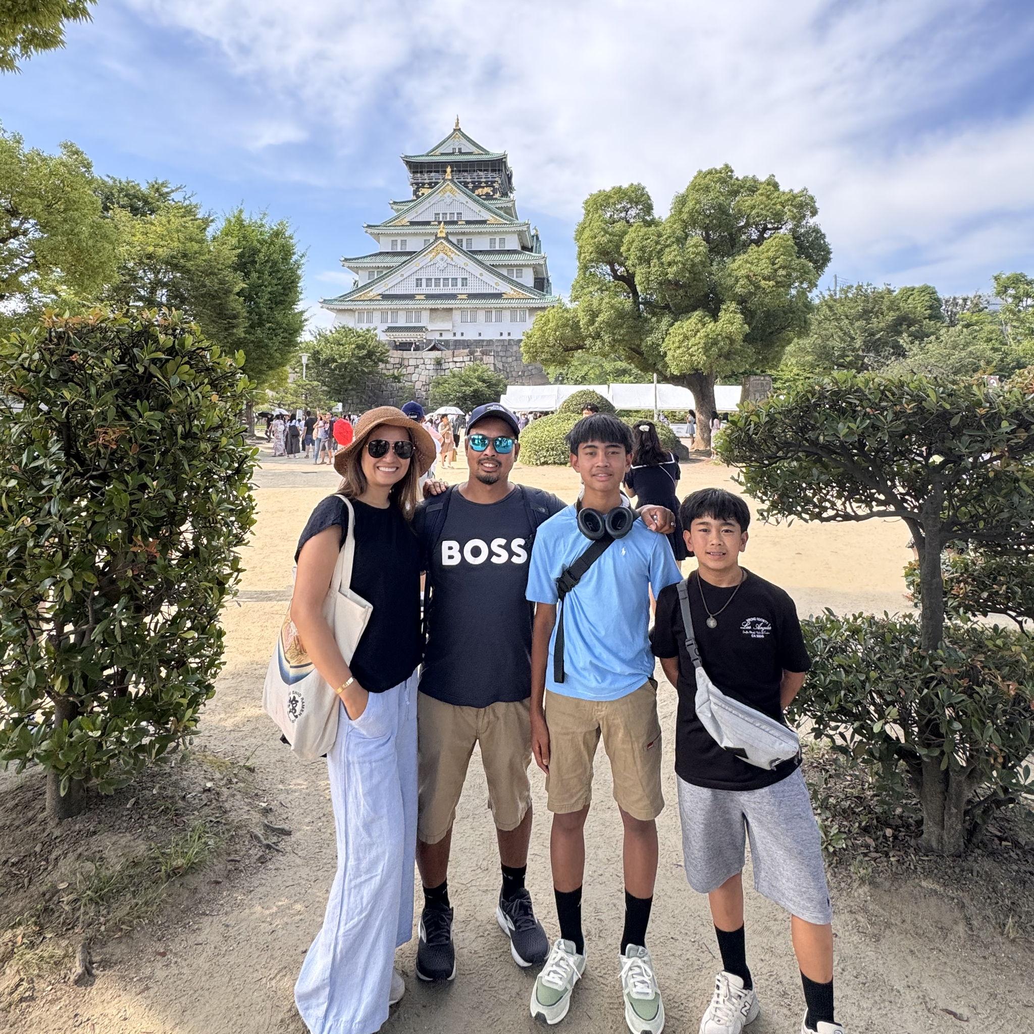 Avelino II, with his wife Jasmin and their sons Nathan and Johan.