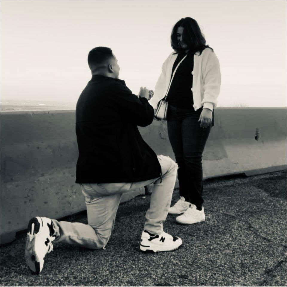 01/01/2025 
-He finally proposed-