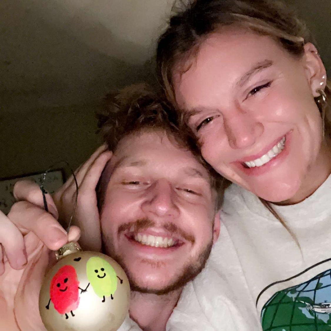 First Christmas together💚