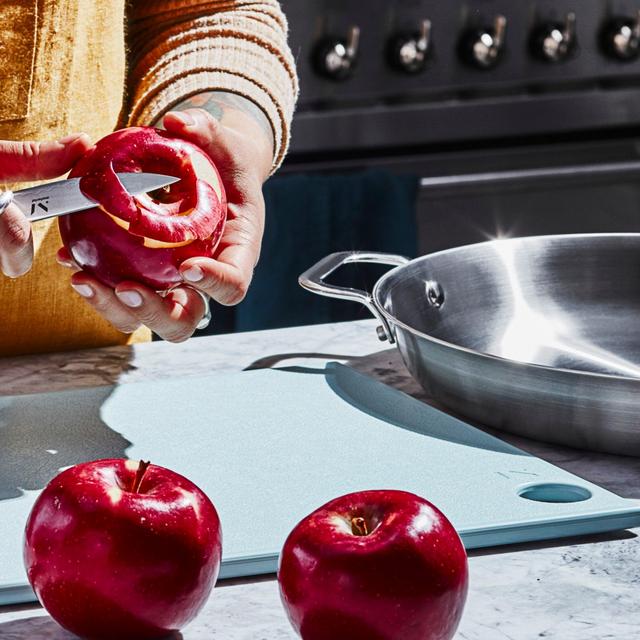 Material Kitchen - Recycled Plastic Cutting Board