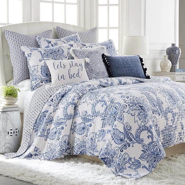 Levtex home Villa Lugano Bennett Quilt Set - King Quilt (106x92) + Two King Pillow Shams (26x20) - Floral Paisley - Blue and White - Reversible - Cotton Fabric