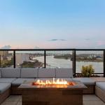 Cloud 9 Rooftop Bar