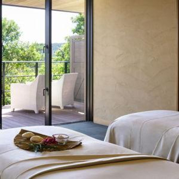 90min Couples Massage in Okinawa