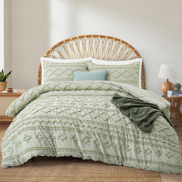 Oli Anderson Mist Sage Queen Comforter Set Tufted Bedding Set Queen 3 Pieces, Boho Shabby Chic Comforter with 2 Pillowcases (Mist Sage,Queen)