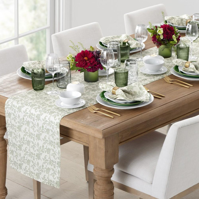 Dahlia Table Runner, Sage