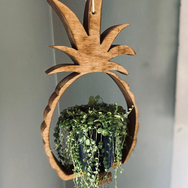 Pineapple, plant hanger, wood planter, planter, indoor plant hanger, plant decor, gift for plant lover, pineapple decor, fun decor, stocking