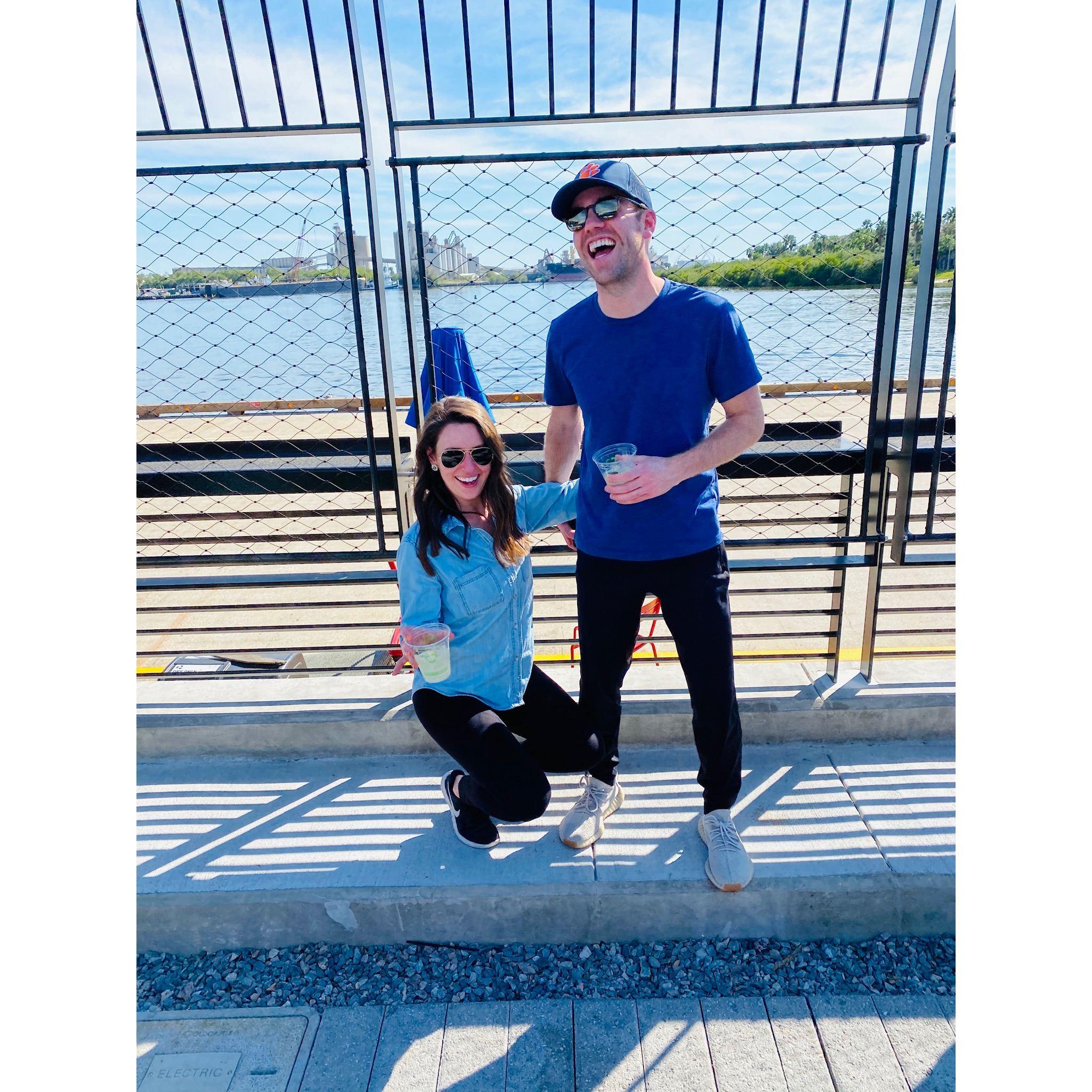 drinking margs & dancing in Tampa for Gasparilla
