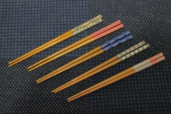 Set of 5 Pairs of Handcrafted Basic Japanese Chopsticks - Japanese modern pattern