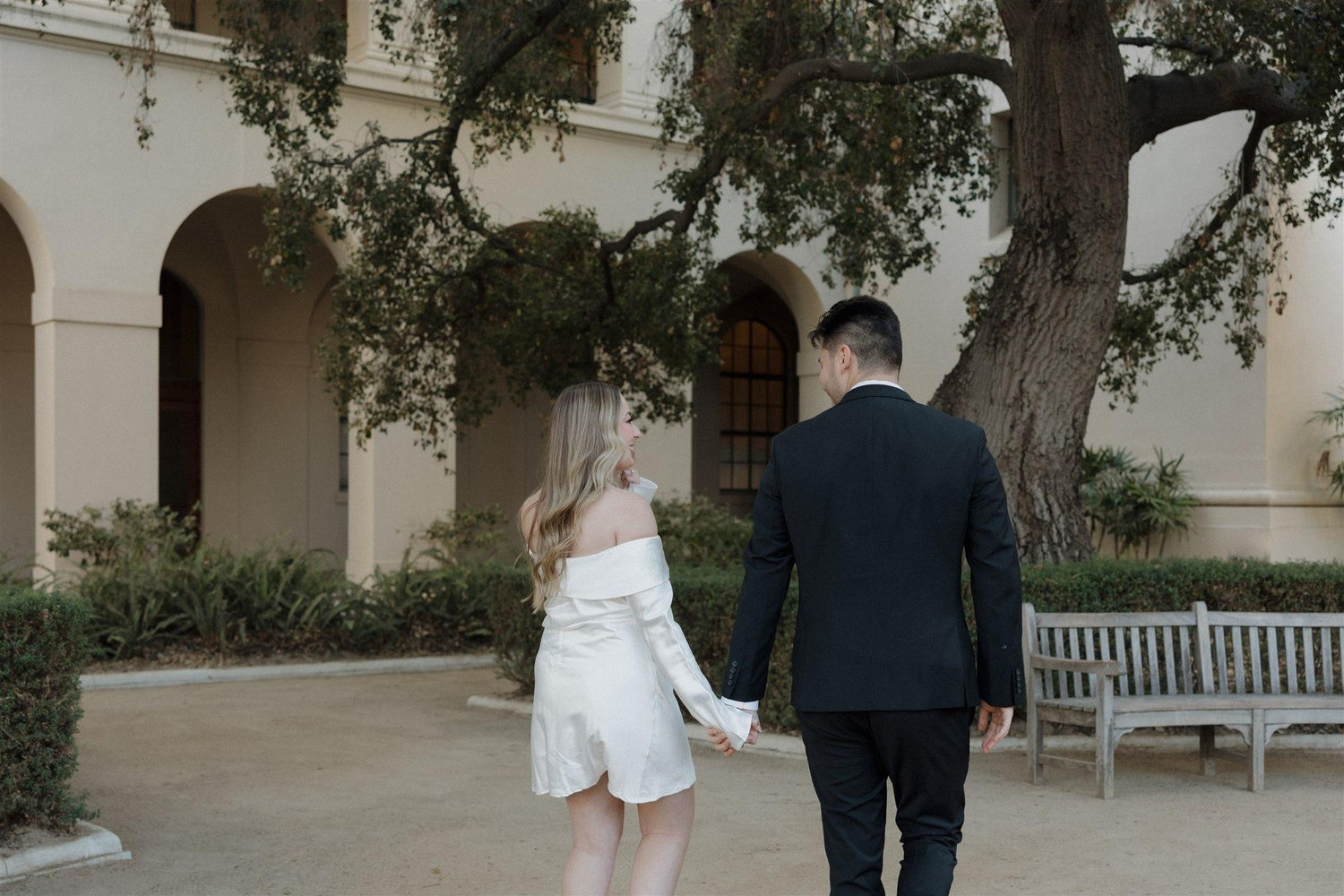 The Wedding Website of Annabel Dwiggins and Aaron Glenore