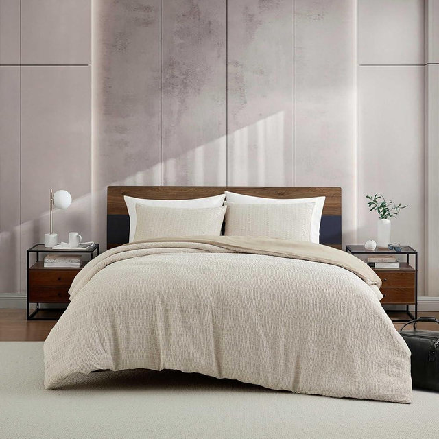 Kenneth Cole - Queen Comforter Set, Soft & Smooth Textured Bedding w/Matching Pillowcases, Medium Weight for All-Season Comfort, 3 Piece Bed Sets (Stitched Gauze Beige)