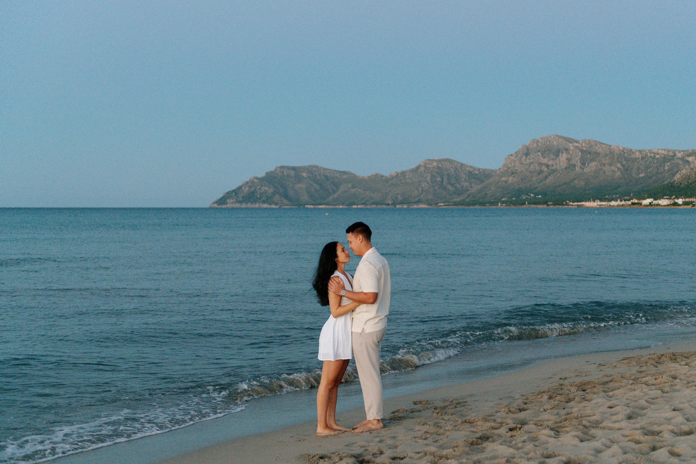 The Wedding Website of Christine Diamond and James Heller