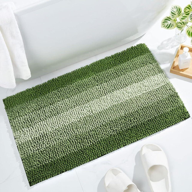 Gibelle Green Bathroom Rugs, Luxury Chenille Bath Mat, Small Non Slip Shower Rug and Bath Room Floor Mats, Machine Washable, Quick Dry Bathmat, Soft Cozy Plush Rug for Tub, 16" x 24"