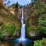 Multnomah Falls and Columbia River Gorge Waterfalls