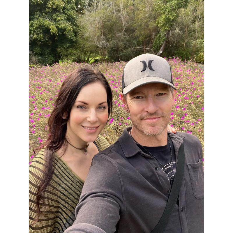 Visiting gardens in the spring, a favorite pass time indeed.