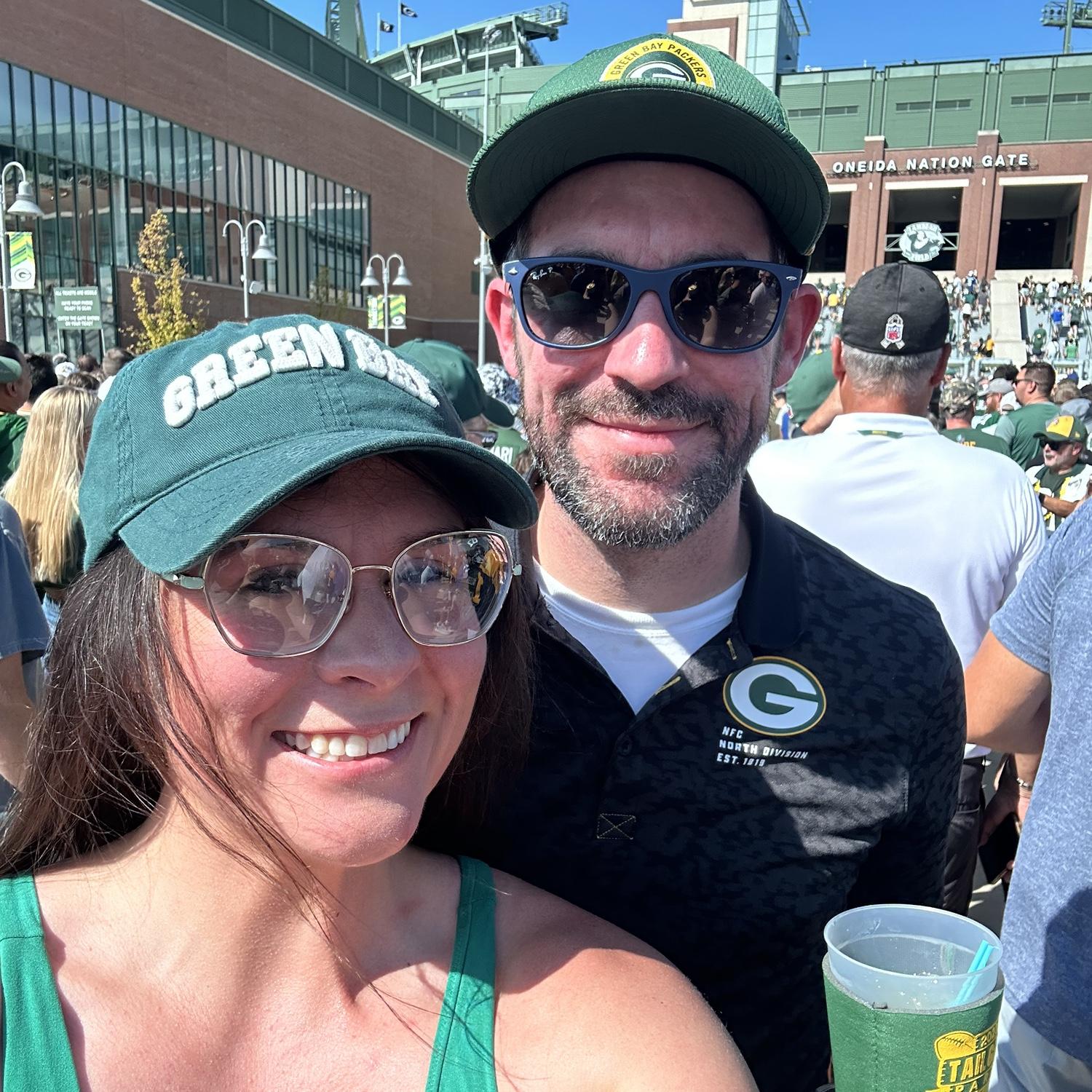 Alanie’s 1st Green Bay game 🏈
