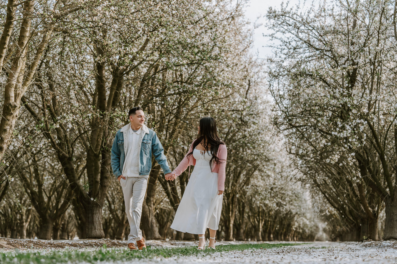 The Wedding Website of Thinh Tran and Gabriel Brambila