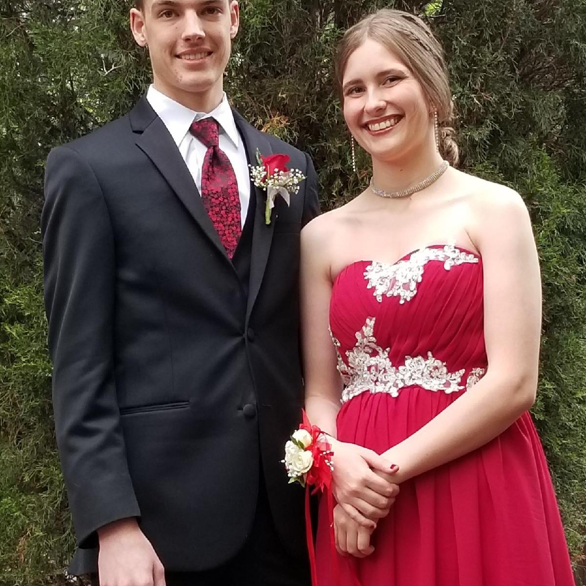 Junior year prom at Spruce Mountain Ranch.