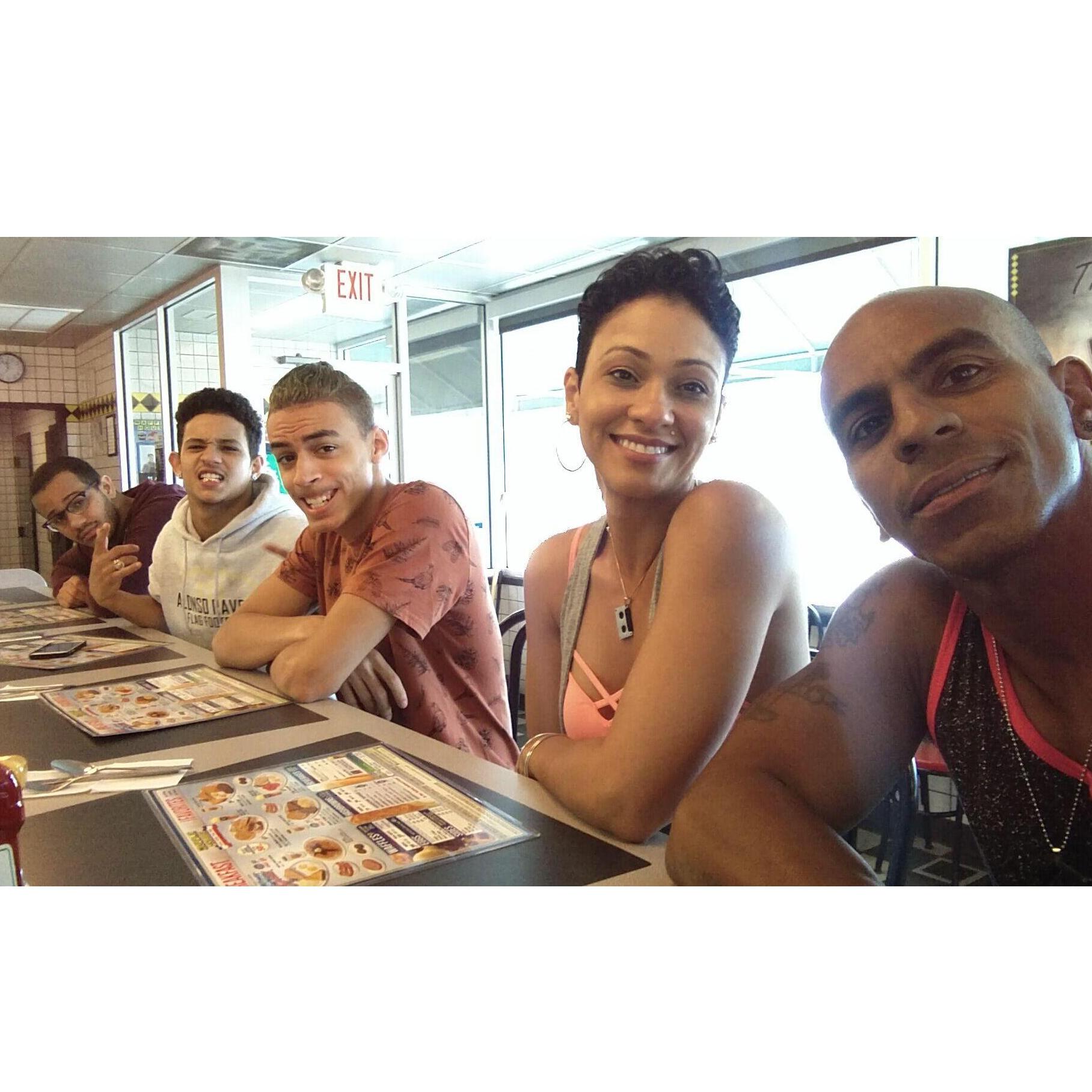 Jonathan, Josh, Elias, Leslie & Raul on our way to New Orleans