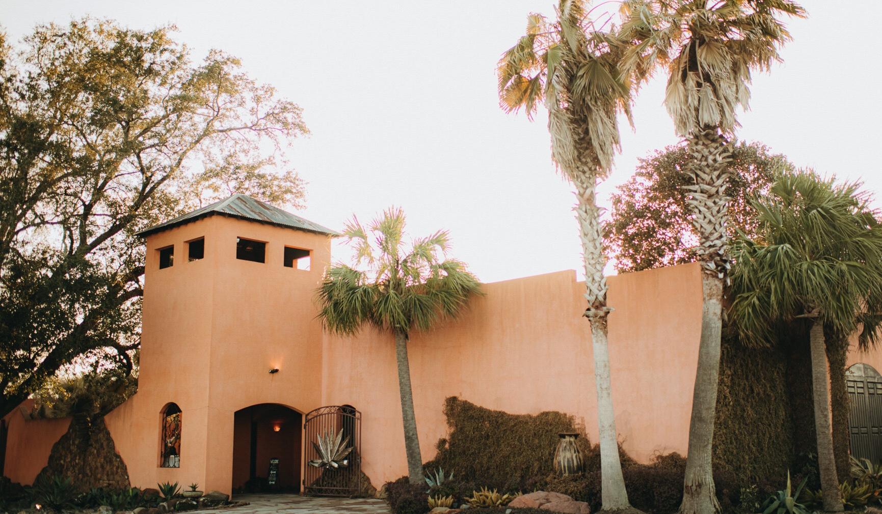 The Wedding Website of Solange Fernandez and Henry Cisneros