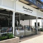 Tommy Bahama Restaurant, Bar & Store