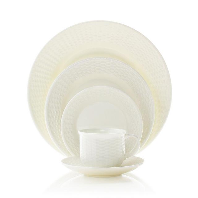 Wedgwood "Nantucket Basket" 5 Piece Place Setting