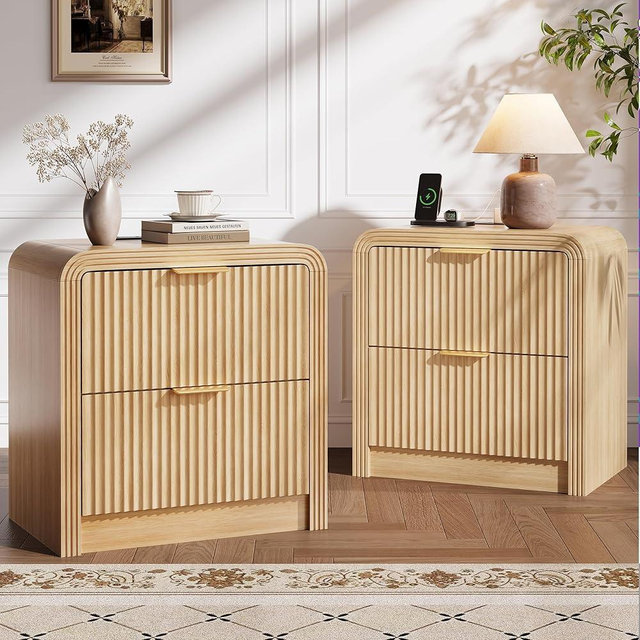 Decofy Fluted Nightstand Set of 2 with Charging Station, 23'' Wide Beside Table with 2 Drawers, Mordern Large Night Stand with Curved Corners & Metal Handle, Wood End Table for Bedroom, Oak