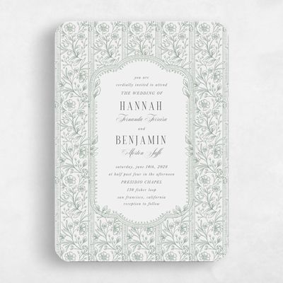 Green Rounded Wedding Invitation - Tauriel Classic