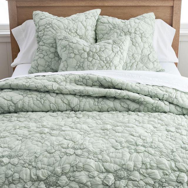 Monique Lhuillier Green Marguerite Quilt, King/Cal. King