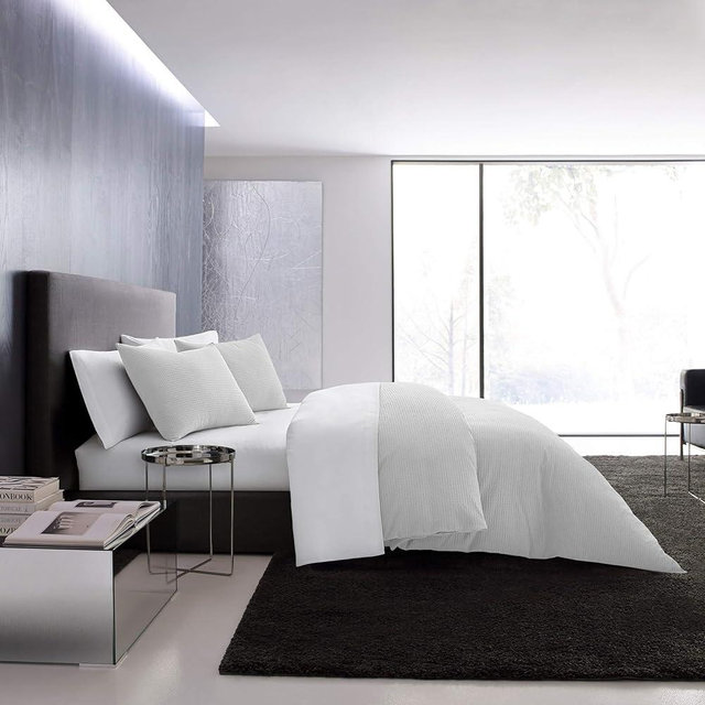 Vera Wang - Queen Comforter Set, Luxury Cotton Bedding with Matching Shams, Medium Weight & Ideal for All Seasons (Waffle Pique Queen, Moonlight Grey)