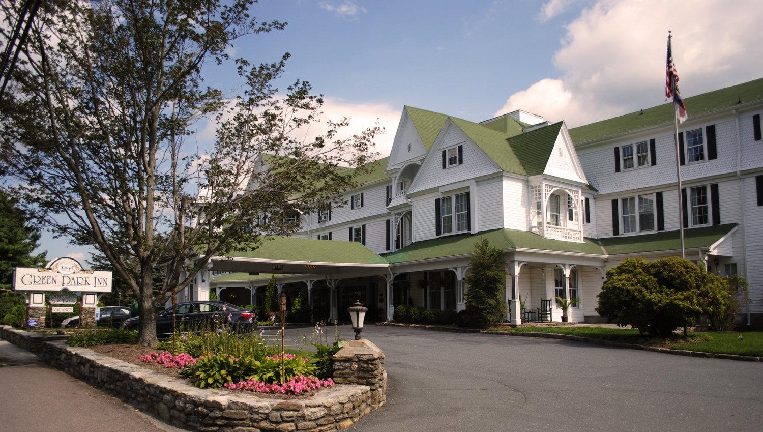 The Wedding Website of Anna Brichetto and Tyler Bigler