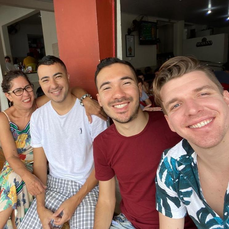 Nick's first time visiting Arthur's family in Uberlândia Brazil. We ate at Skinão, our favorite place for Brazilian Churrasco!