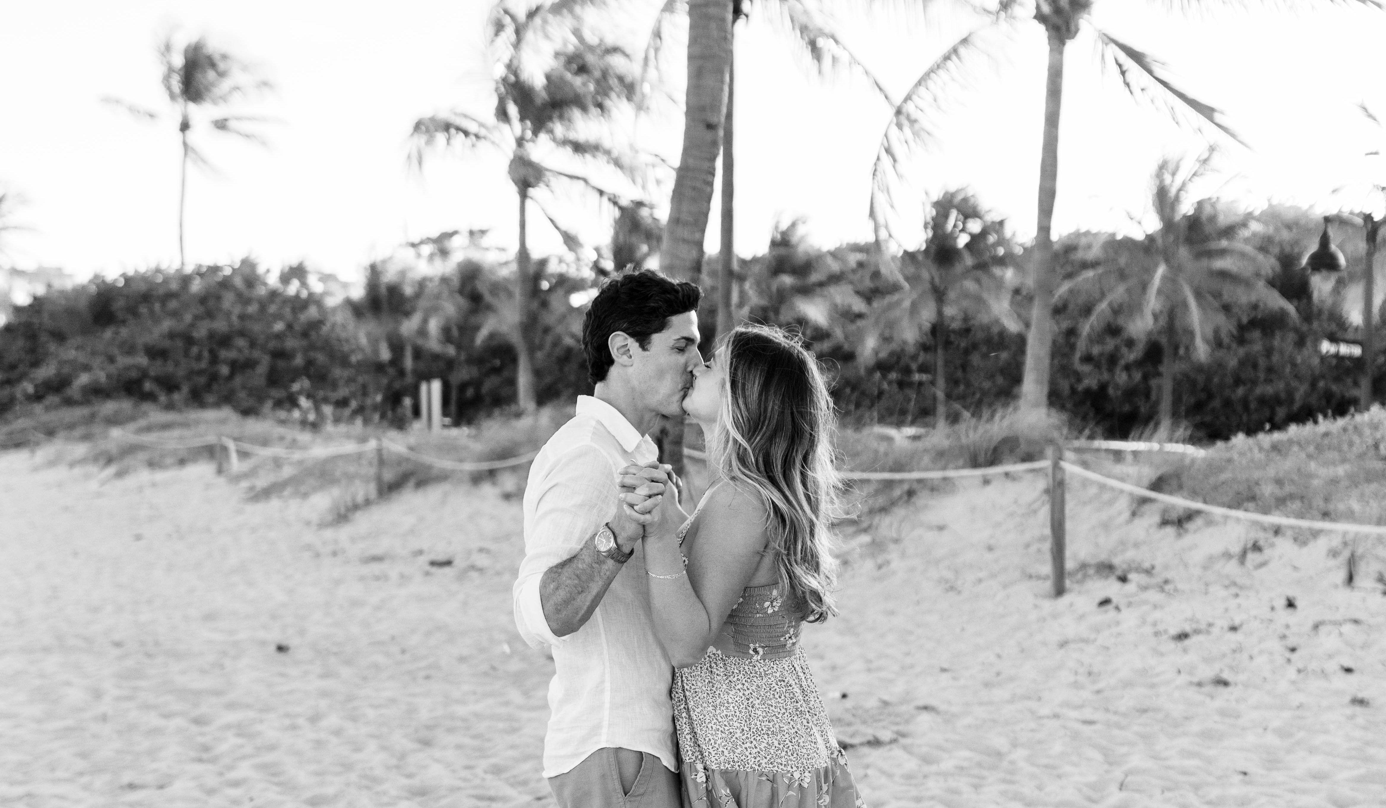 amanda-fakhir-and-colin-cecere-s-wedding-website