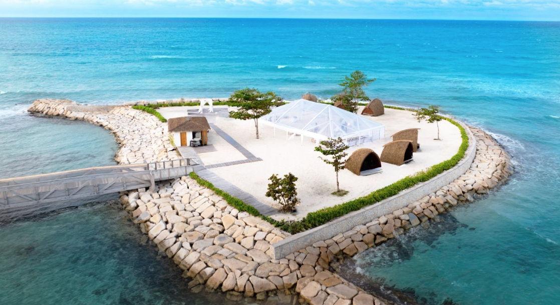 The Wedding Website of Samantha Whitney and Mark Ventresco