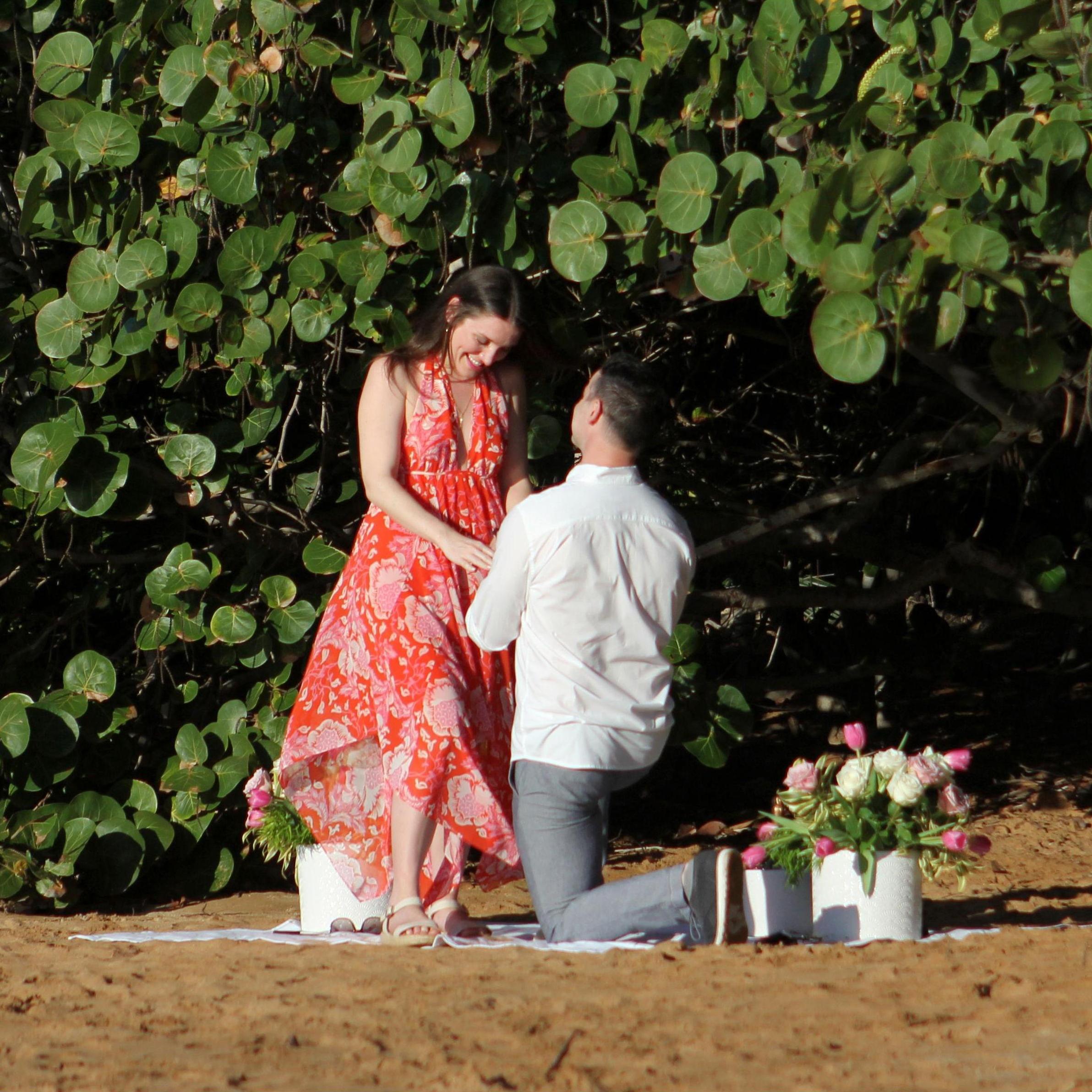 Special thanks to Rachel who took our engagement photos in Hawaii!