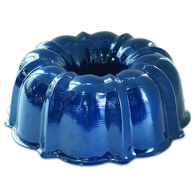 Nordic Ware Formed Bundt Pan, 12-Cup, Navy