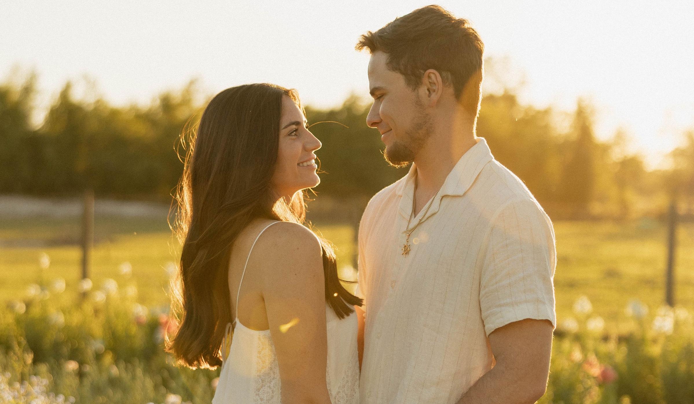 The Wedding Website of Julia Pindar and Hunter Spake
