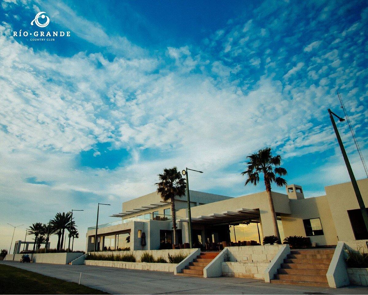 The Wedding Website of Sandra Veloz and Ryan Morgan