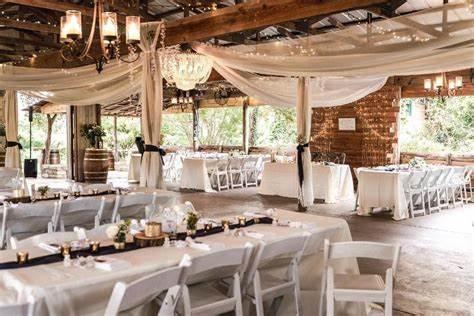 The Wedding Website of Eugenia Cuba and Jakob Guerrero