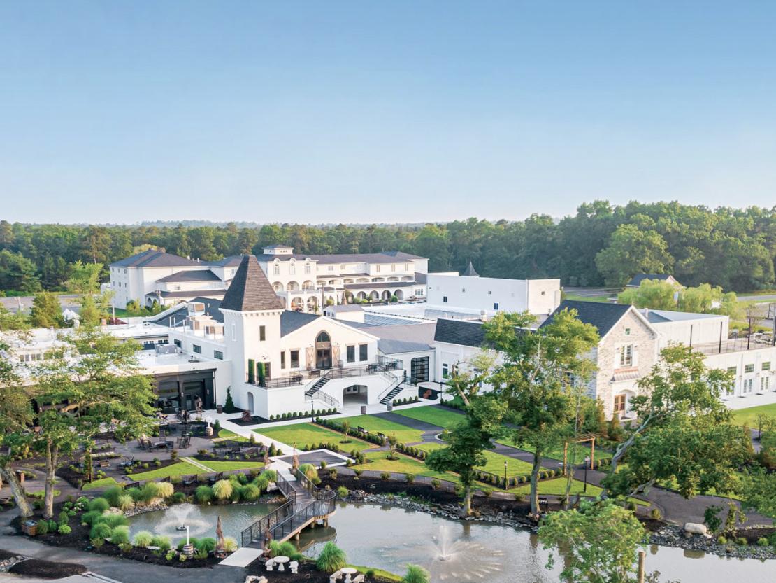 The Wedding Website of Lacy Hullihen and Walter Costa