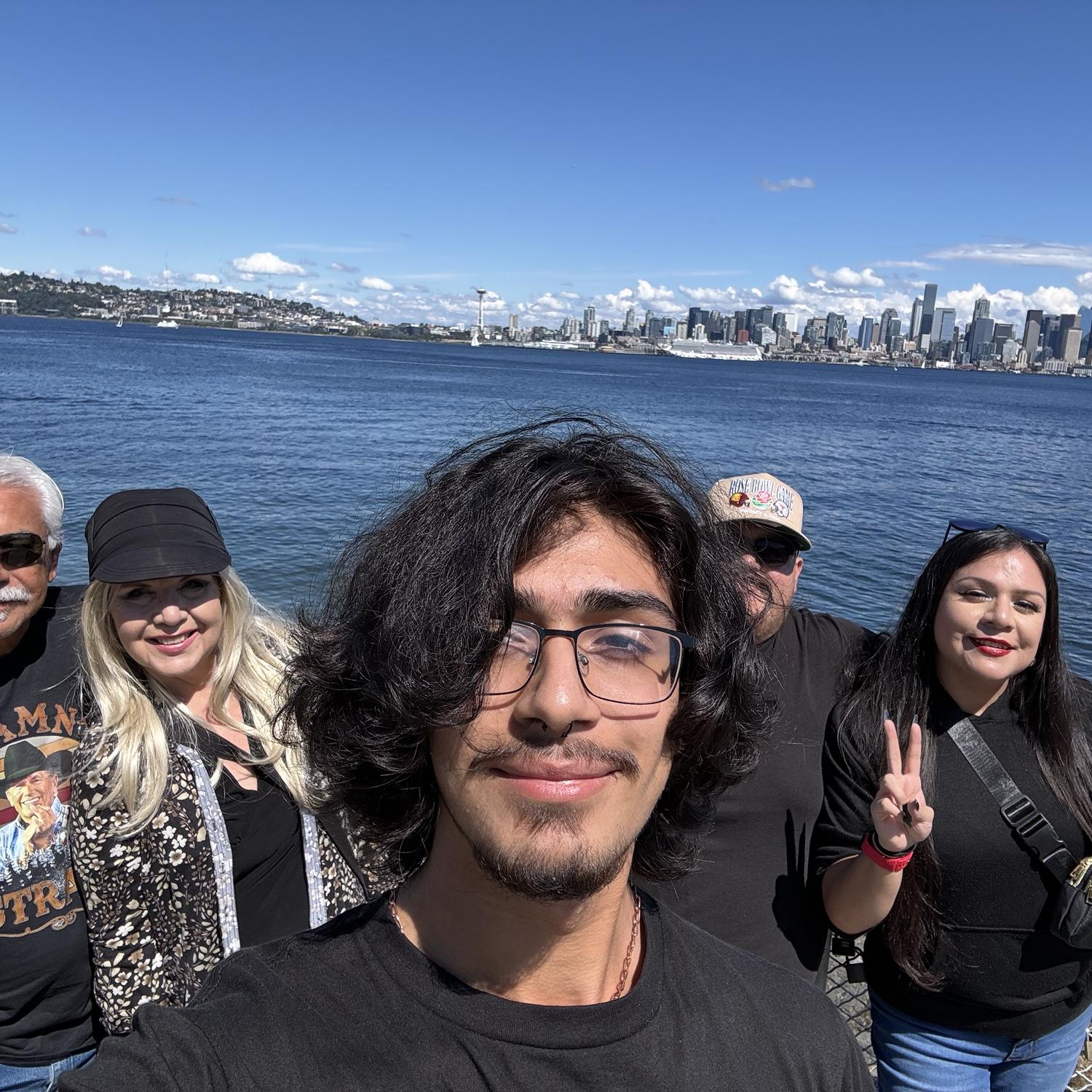 Seattle w fam