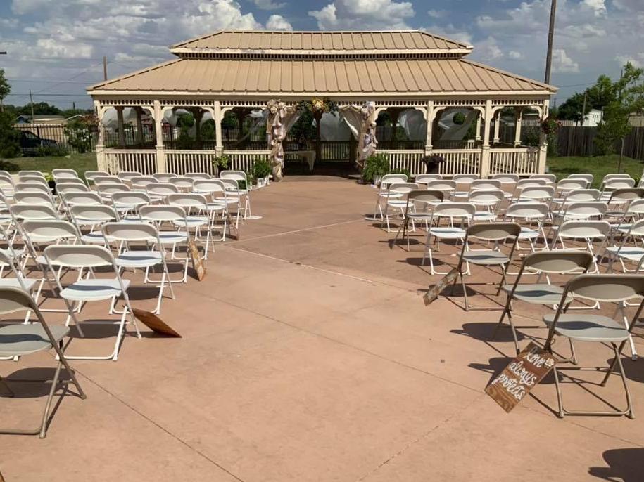 The Wedding Website of Kendra Sterling and Travis Nease