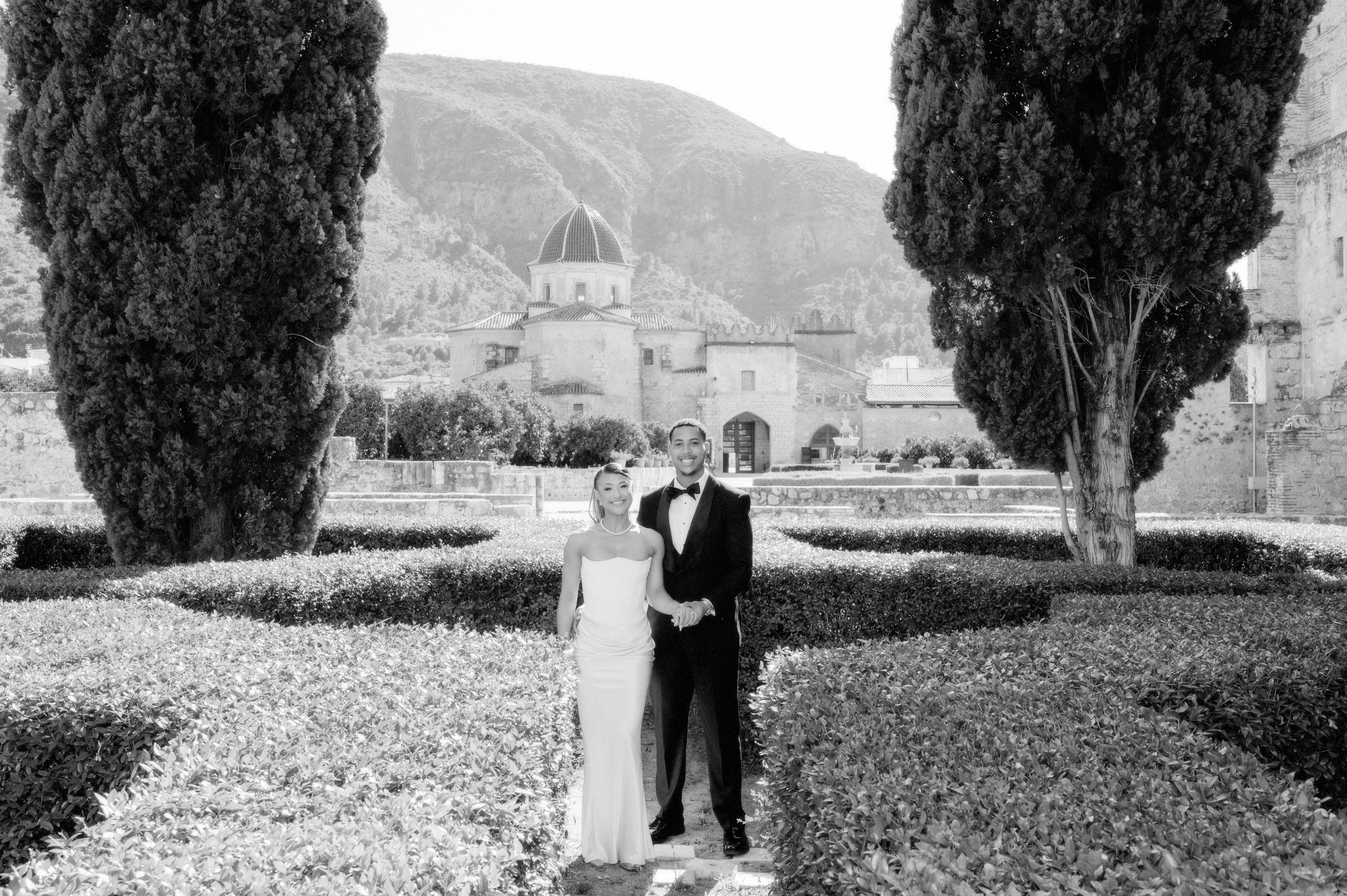 The Wedding Website of Taryn Rose Hibbitt and Tony Williams IV