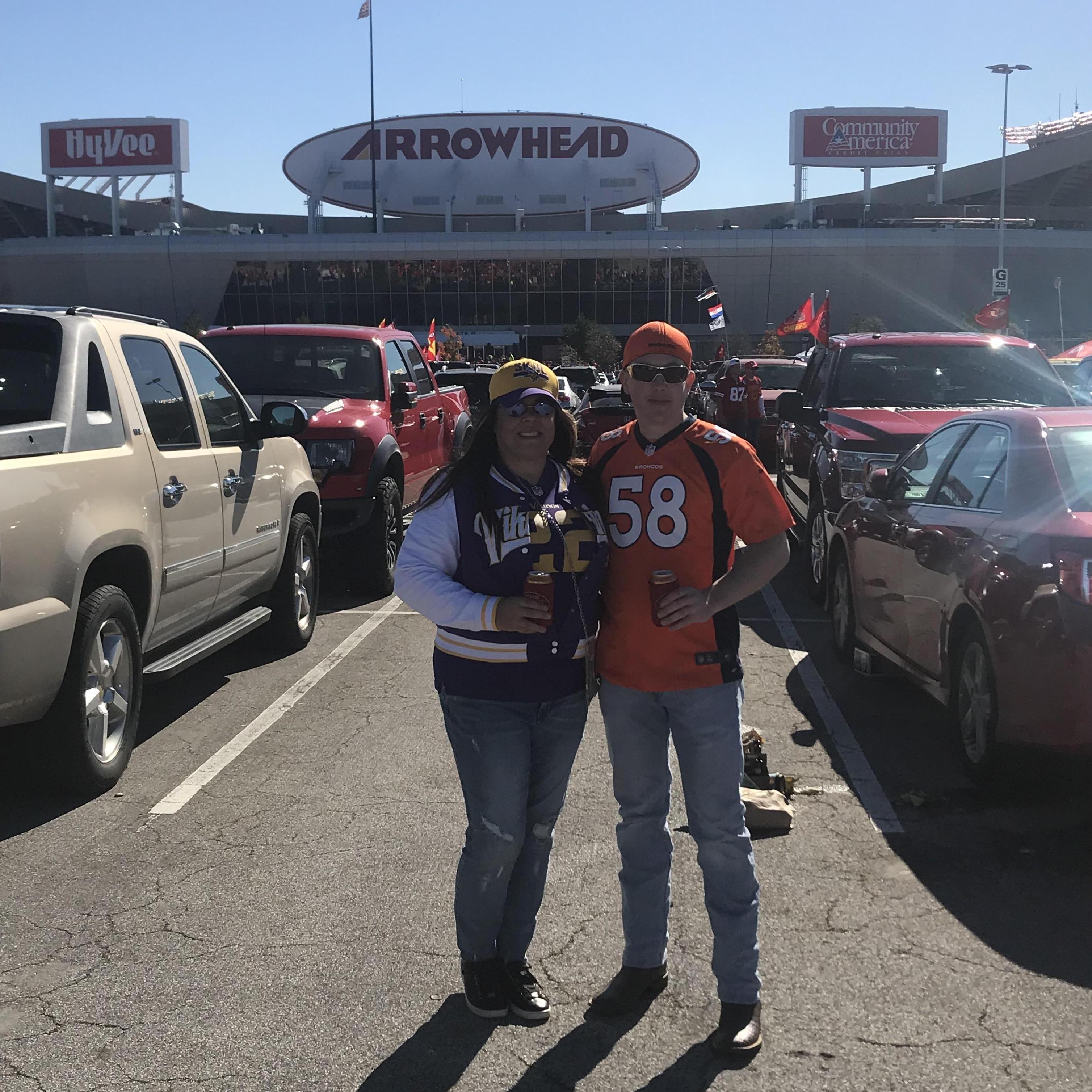 A trip to Arrowhead to watch the Chief's and Bronco's play. Tailgated with Charlie and Shannon Ahern and had a blast!!!